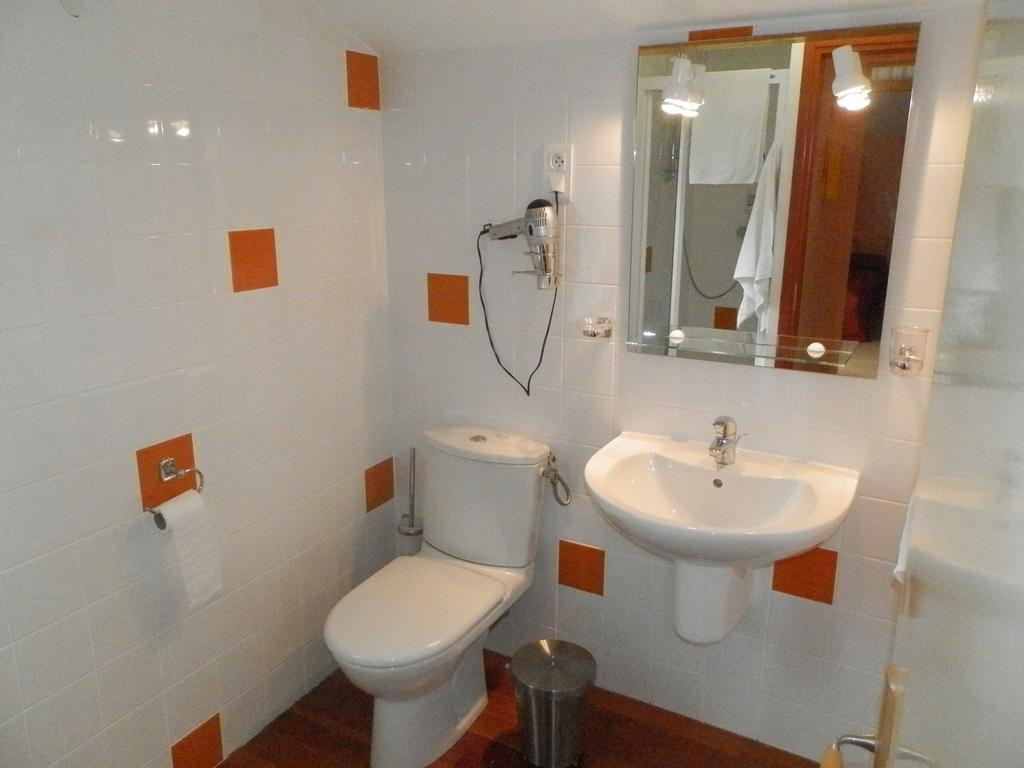 Chambres D'Hotes Au Grillon Dort Moustey Zimmer foto