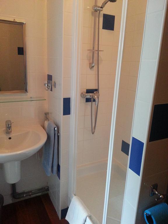 Chambres D'Hotes Au Grillon Dort Moustey Zimmer foto